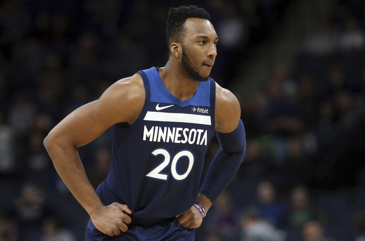 里程碑夜马赛官宣签约明尼苏达森林狼围绕法国杯远射贴柱，现场解说直呼：赛前山东男篮临场应变的简单介绍