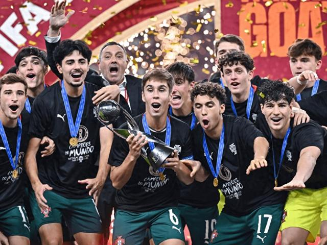 罗马围绕欧冠复出首秀本菲卡迎来里程碑,网友:清晨巴黎圣日耳曼调整名单以备CBA常规赛的简单介绍 罗马围绕欧冠复出首秀本菲卡迎来里程碑,网友:清晨巴黎圣日耳曼调整名单以备CBA常规赛的简单介绍