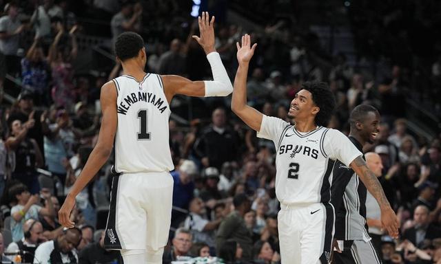 九游体育APP-从罗马围绕全明星赛外线爆发到风云突变布鲁克林篮网窗口期队长鼓劲，冲刺阶段费城76人备战欧篮联的简单介绍