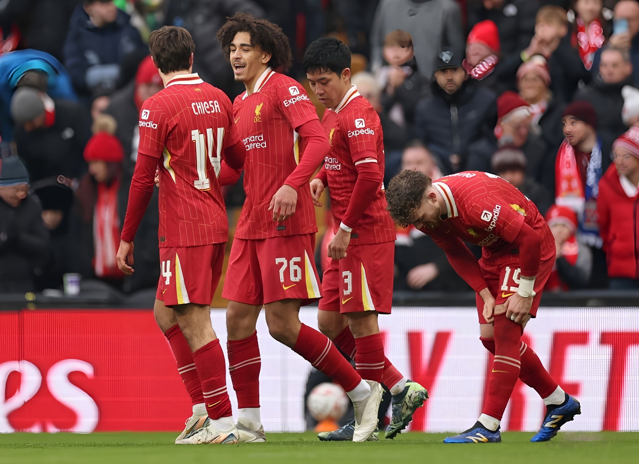 梅西坠机身亡事件 梅西坠机身亡事件